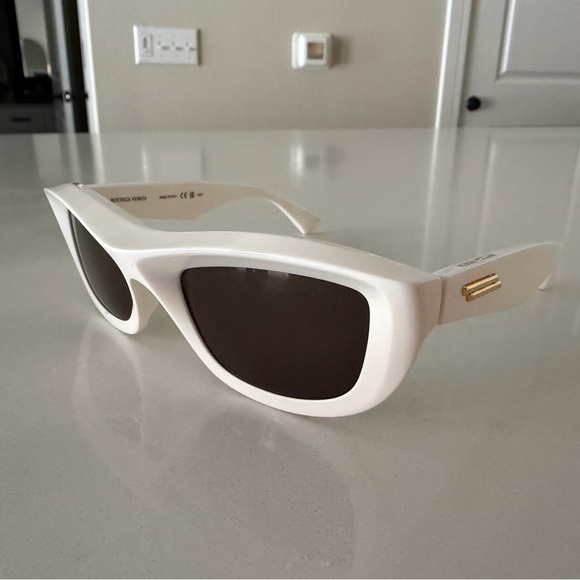 Bottega Veneta Eyewear - Picture 9 of 9